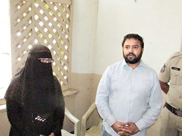  అసలేంటీ వ్యవహారం: