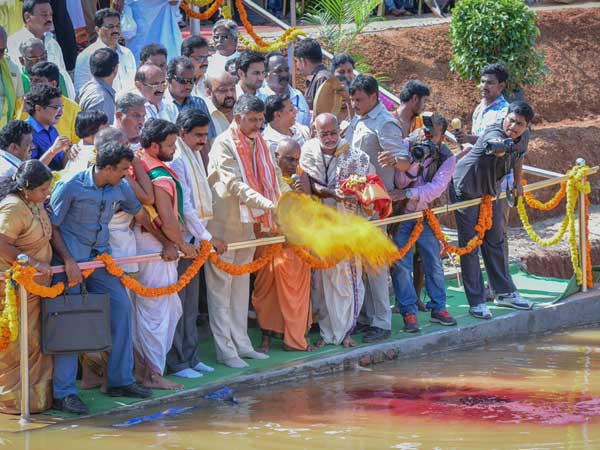 ఉతరాంధ్ర...కృష్ణా డెల్టా...కేటాయింపులు...