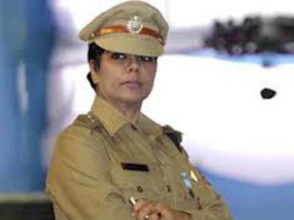  ఆస్తులు సీజ్: