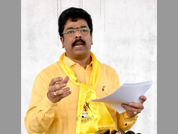 పోలవరం నిర్మాణం ఆపాలని చూస్తున్నారు