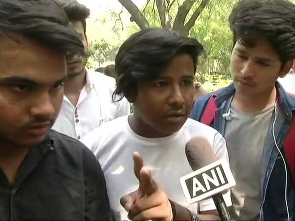 అలాగే పట్టుకుంటాం...