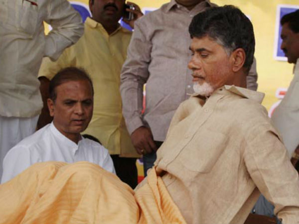 అశాస్త్రీయంగా, అసంబద్ధంగా ఏపీని విభజించారని ఆరోపణలు