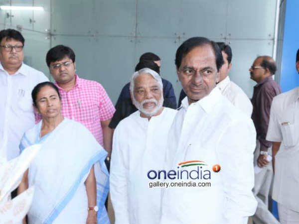  కాంగ్రెస్, బీజేపీ వైఫల్యాలపై సీఎం కేసీఆర్ వివరణ