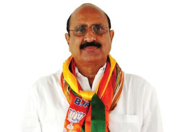 బిజెపి నేత...కానీ...బాబుకు బాగా ఫేవర్...