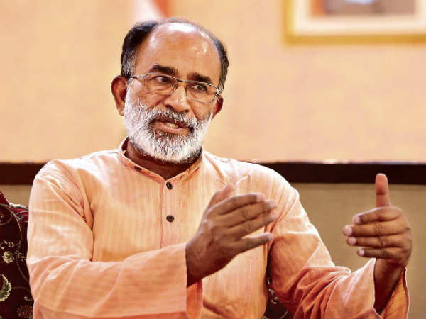 అలాంటిదేం లేదు, నమ్మకండి: కేంద్ర మంత్రి