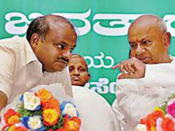 రాష్ట్రమంతటా బీజేపీ వర్సెస్ కాంగ్రెస్ ముఖాముఖీ