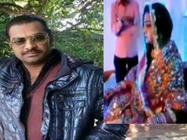  దేవీ వేషం ధరించి....