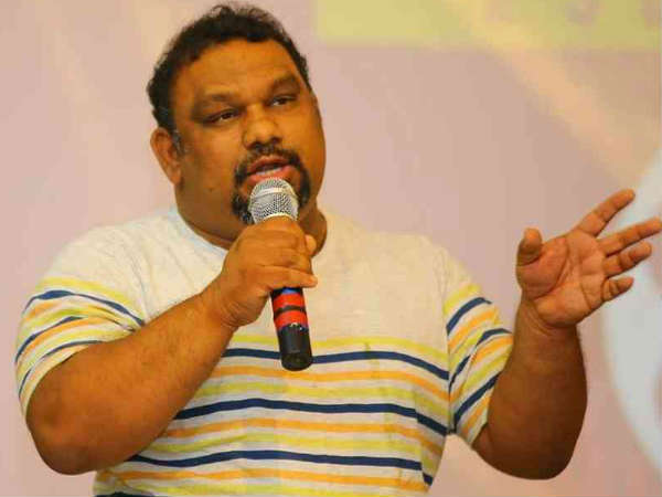 పికె ఫ్యాన్స్, క్యారీ ఆన్