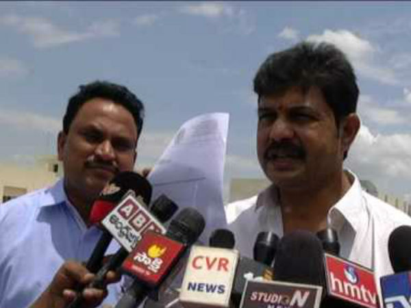 వ్యాపారుల వాదనేమిటంటే...ఆ కారణాలివే...