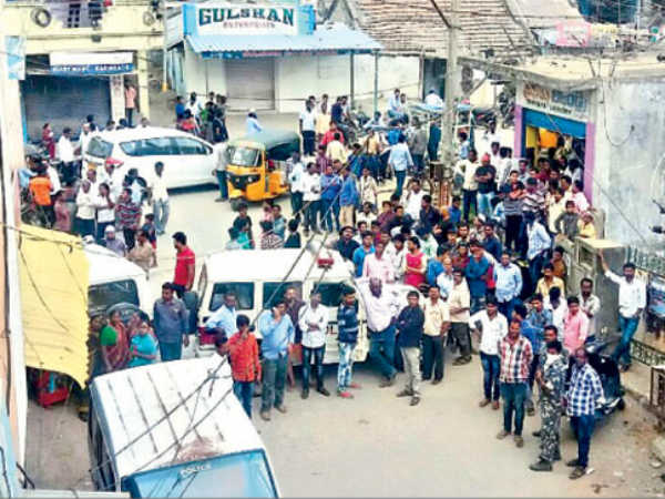 ఎవరీ వ్యక్తి?..: