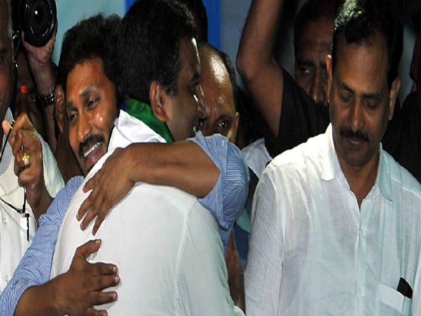 ప్రయత్నం...విఫలం... ప్రయత్నం...విఫలం...