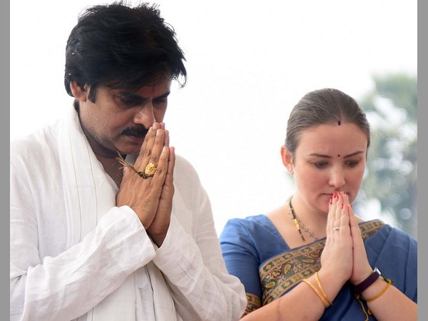 పలువురు ప్రముఖులు