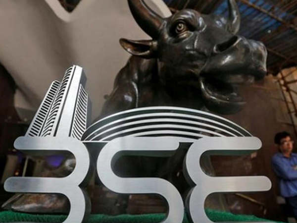  అన్ని రంగాలూ కుదేలు...