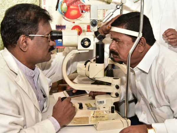  అరాచకం సృష్టిస్తున్నారు..