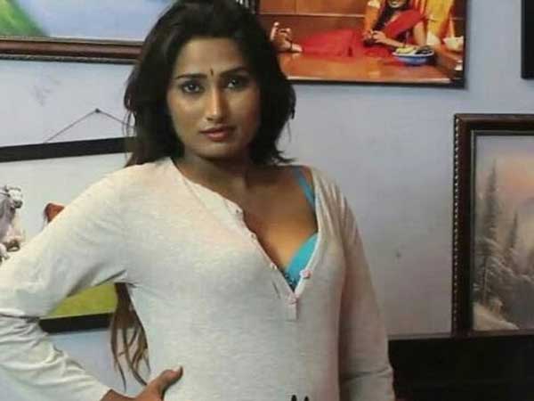 కేసు పెట్టడానికి వెళ్తే.. కేసు పెట్టడానికి వెళ్తే..