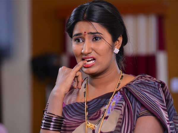 ఫోన్ నంబర్స్ వెల్లడించిన స్వాతి.. ఫోన్ నంబర్స్ వెల్లడించిన స్వాతి..