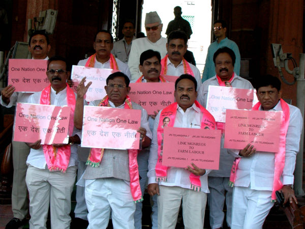 బాబు ద్రోహి.. టీడీపీ, బీజేపీల తీరని అన్యాయం