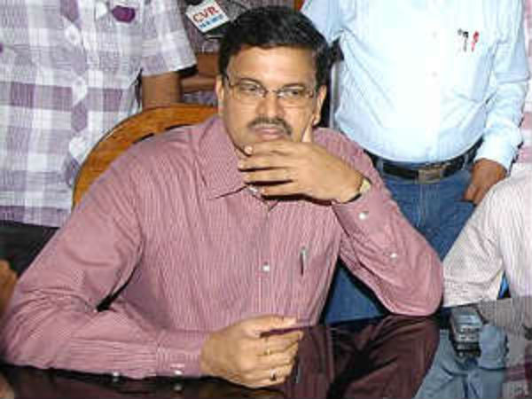 మొత్తంగా చూస్తే...ఎందుకీ కన్ఫూజన్ మొత్తంగా చూస్తే...ఎందుకీ కన్ఫూజన్