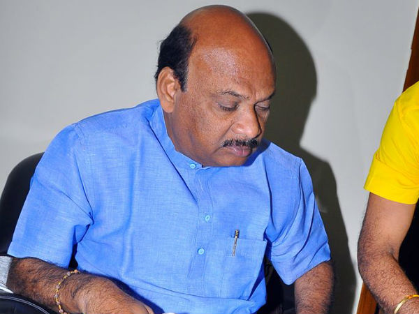 స్కామ్ గురించి...సిఎంకు ఫిర్యాదు