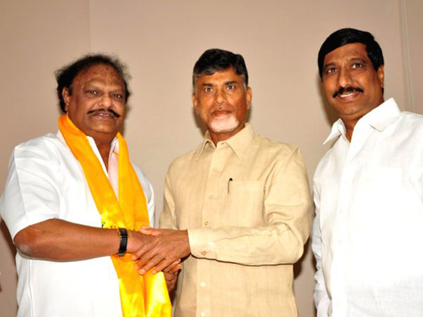 చల్లా రామకృష్ణా రెడ్డి పార్టీ మార్పుపై చర్చ