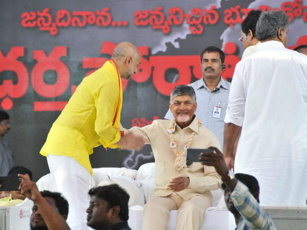 మన సమస్యను జాతీయస్థాయిలోకి తీసుకెళ్లాం మన సమస్యను జాతీయస్థాయిలోకి తీసుకెళ్లాం