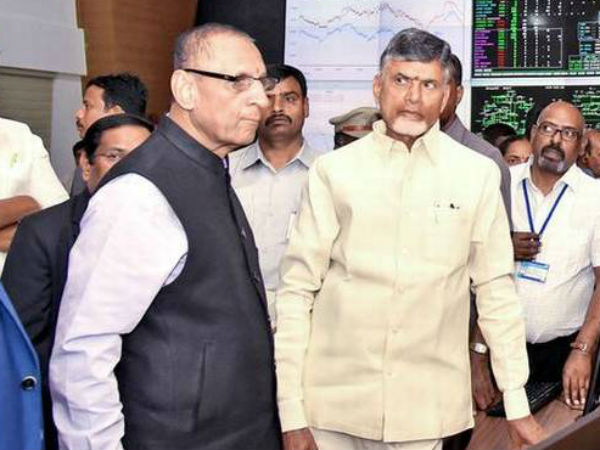మీడియా కథనాలపై గవర్నర్ ఆవేదన