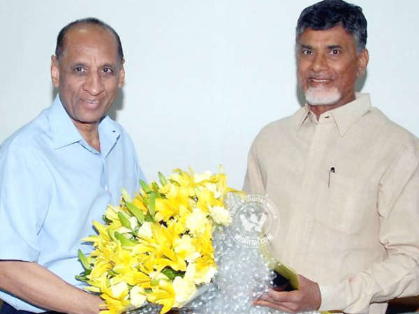 గవర్నర్ వైఖరిపై ఆగ్రహం