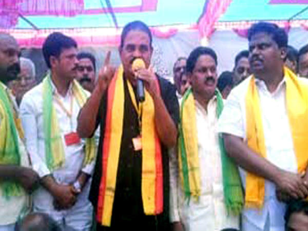 న్యాయం చేయకుంటే...అడ్రస్ గల్లంతే...