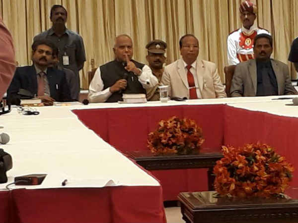 సమాధానం చెప్పకుండా!