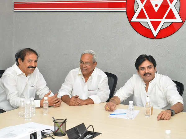 పవన్‌తో కలిసి పోటీ చేసేందుకు ఆసక్తి