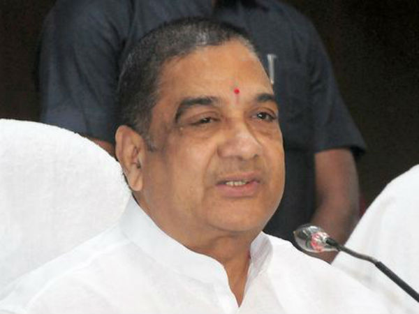  వైసీపీ ఎంపీలు షో చేశారు