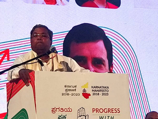 రెడ్డి బ్రదర్స్ రూ. లక్ష కోట్లు లూటీ రెడ్డి బ్రదర్స్ రూ. లక్ష కోట్లు లూటీ