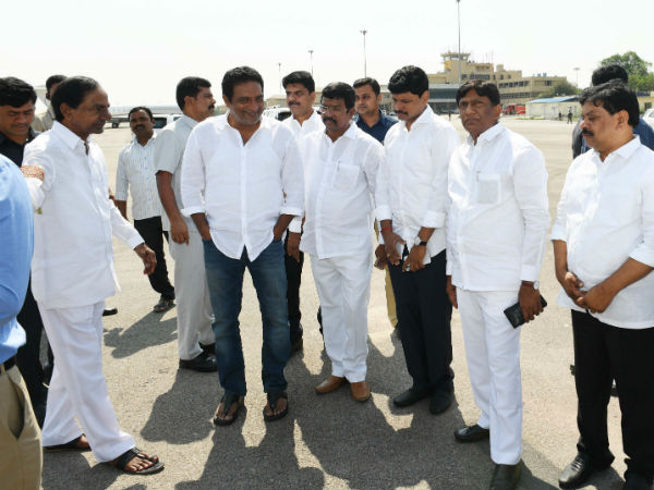 అప్పుడే మాటిచ్చిన ప్రకాశ్ రాజ్..