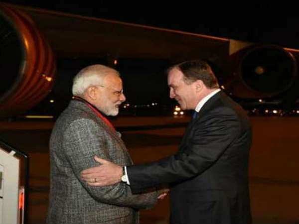 విదేశాల్లో నిరసనలపై...భిన్నాభిప్రాయాలు విదేశాల్లో నిరసనలపై...భిన్నాభిప్రాయాలు