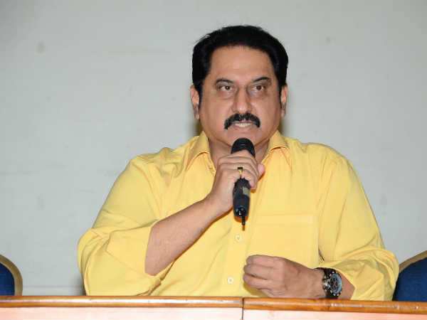 మోడీ వద్దకు వెళ్తాం.. అరుస్తాం