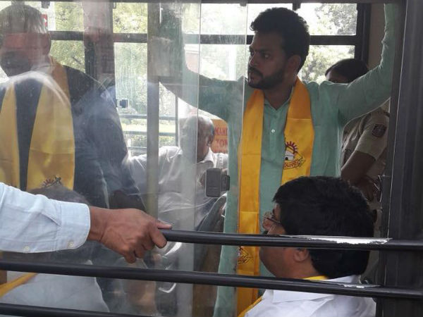 గొంతుచించుకున్నా మోడీ మాట్లాడలేదు.. రామ్మోహన్‌నాయుడు