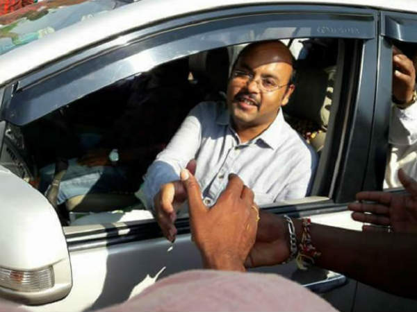 తాజాగా వచ్చేనెలలో జరుగనున్న ఎన్నికల్లో వరుణ స్థానం 