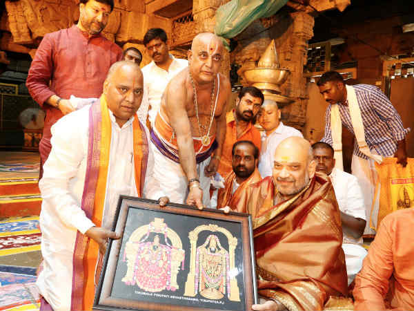 పోలీసుల పక్షపాతం.. టీడీపీ ఎమ్మెల్యే ఆరోపణ