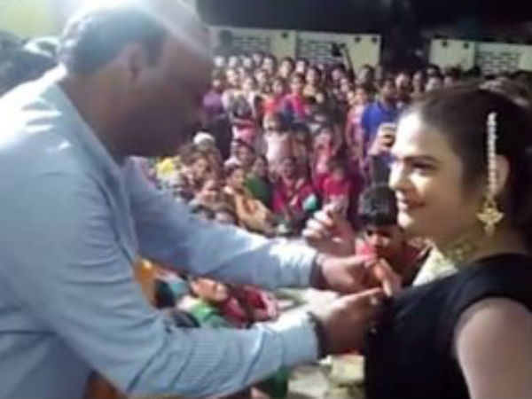 మంత్రి అయ్యన్న...వరుస వివాదాలు