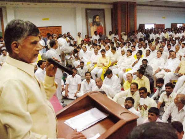  ఆ తరుణంలో...టిటిడిపి నేతల సమావేశం