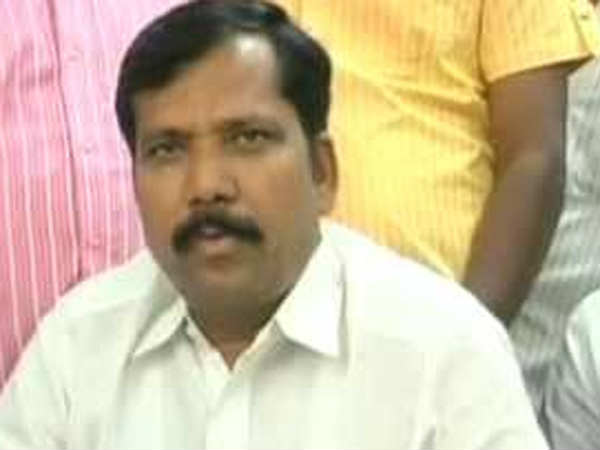 రవి హత్య అనంతరం అజ్ఞాతంలోకి