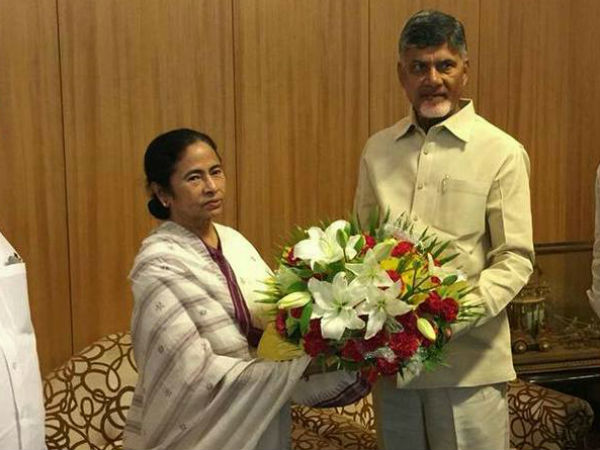  ప్రమాణ స్వీకారానికి ముందే చర్చలు