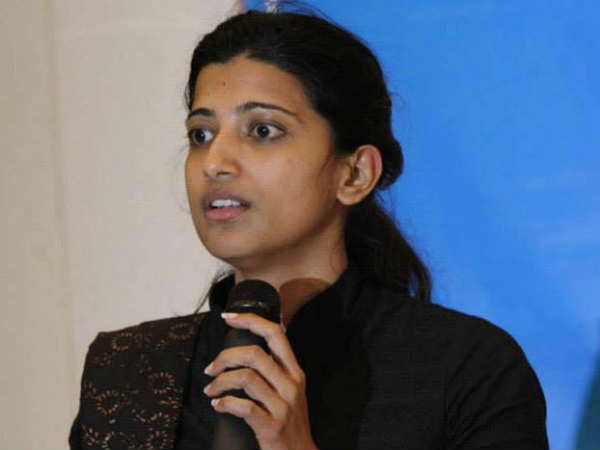 Collector Amrapali fires at officers Collector Amrapali fires at officers