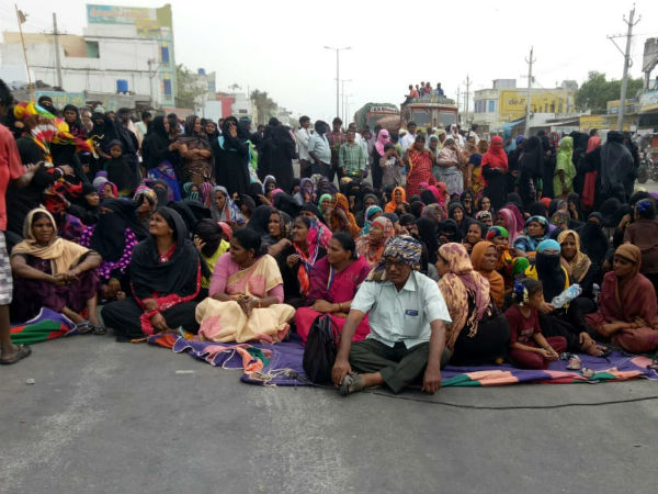 సుబ్బయ్య ఫ్యామిలీ వైసీపీ సానుభూతిపరులు! సుబ్బయ్య ఫ్యామిలీ వైసీపీ సానుభూతిపరులు!