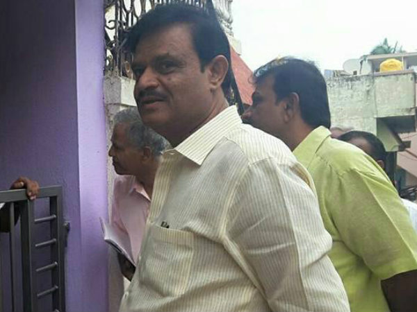కాంగ్రెస్ ఎమ్మెల్యే మీద మరో కేసు కాంగ్రెస్ ఎమ్మెల్యే మీద మరో కేసు
