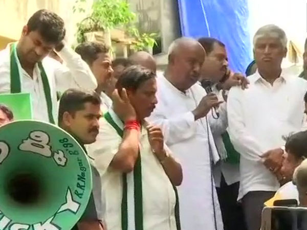 అందుకోసం ఇక్కడకకు రాలేదు అందుకోసం ఇక్కడకకు రాలేదు