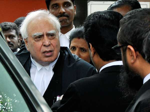 Hearing on Congress-JD(S) plea challenging the appointment of pro tem speaker KG Bopaiah, begins in the Supreme Court Hearing on Congress-JD(S) plea challenging the appointment of pro tem speaker KG Bopaiah, begins in the Supreme Court