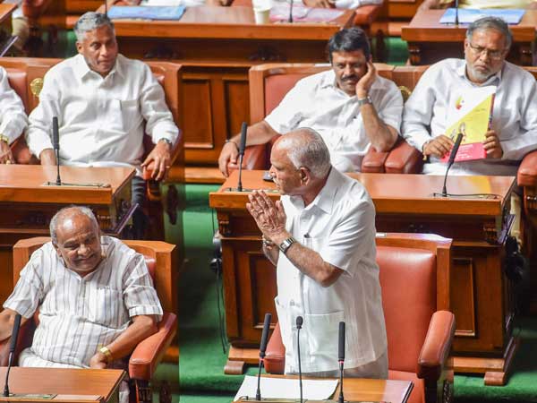  15సార్లు ఎన్నికలు