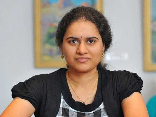 Chandrababu and Koneru Hampy participates in Adapillaku Andaga Undam Chandrababu and Koneru Hampy participates in Adapillaku Andaga Undam