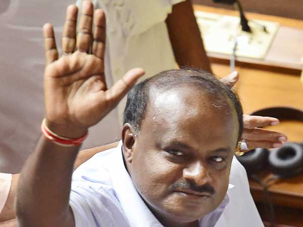 తిరుగుబాటు నేతలకు సినిమా తిరుగుబాటు నేతలకు సినిమా